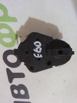 Моторчик заслонки отопителя Bmw 5 e60 2003-2009