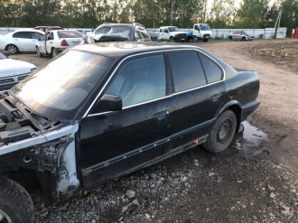 В разборе Bmw 5 e34 1988-1995