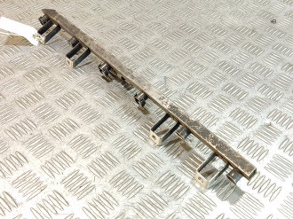 Рейка топливная рампа Bmw X3 e83 2004-2010