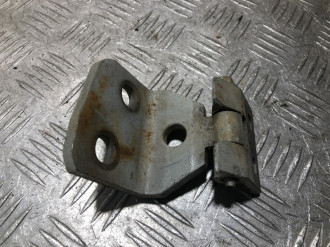 Петля двери передней правой верхняя Bmw X3 e83 2004-2010