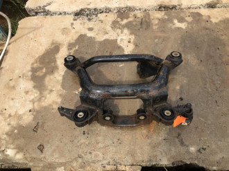 Балка задняя Bmw X3 e83 2004-2010