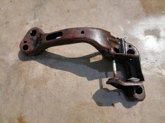 Кронштейн кпп Bmw X3 e83 2004-2010