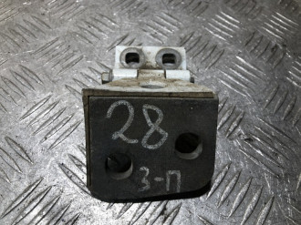 Петля двери передней правой нижняя Bmw X3 e83 2004-2010