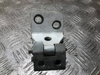 Петля двери передней правой нижняя Bmw X3 e83 2004-2010