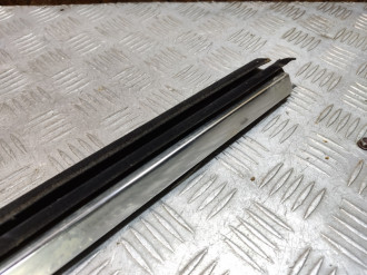 Накладка стекла заднего левого Bmw 7 f01 2008-2015