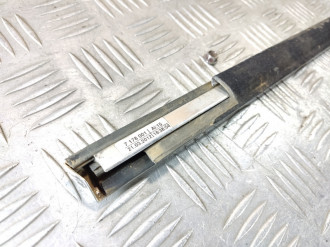 Накладка стекла двери передней левой Bmw 7 f01 2008-2015