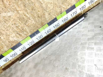 Уплотнитель стекла двери пер. левый Bmw 7 f01 2008-2015