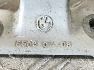 Петля багажника правая Bmw X3 e83 2004-2010