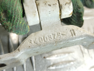 Петля багажника левая Bmw X3 e83 2004-2010