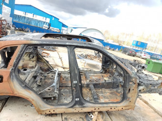 Порог со стойкой правой Bmw X5 e70 2007-2013