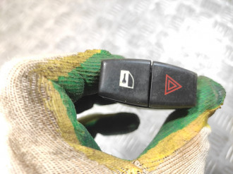 Кнопка аварийной сигнализации Bmw 5 e60 2003-2009