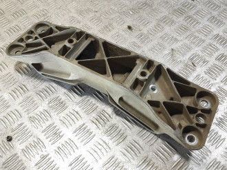 Кронштейн кпп Bmw 5 e60 2003-2009