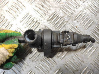 Клапан вентиляции топливного бака Bmw 5 e60 2003-2009