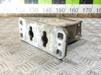 Кронштейн бампера переднего Bmw 5 e60 2003-2009