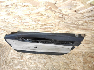Обшивка двери передней правой Bmw 7 f01 2008-2015