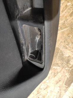 Обшивка двери задней правой Bmw X3 e83 2004-2010