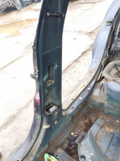 Порог со стойкой правой Bmw 7 e38 1994-2001