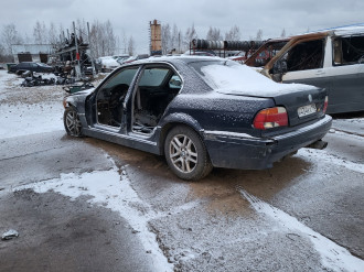В разборе Bmw 7 e38 1994-2001