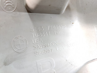 Обшивка стойки правая Bmw X5 e70 2007-2013