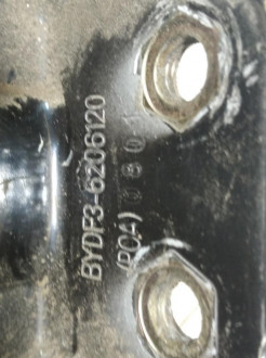 Петля двери задней правой верхняя Byd F3 2006-2013