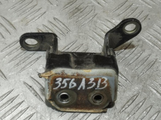 Петля двери задней левой верхняя Byd F3 2006-2013