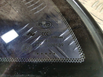 Стекло двери задней левой форточка Byd F3 2006-2013