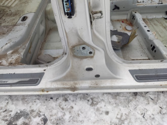 Порог со стойкой правой Gaz Volga siber 
