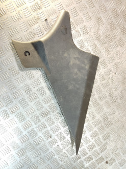 Обшивка стойки правая Geely Emgrand EC 7