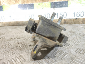 Опора двигателя левая Great wall H5 H5