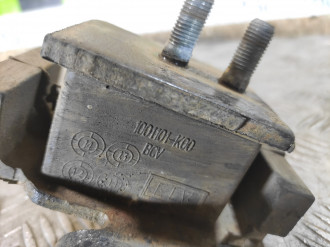 Опора двигателя левая Great wall H5 H5