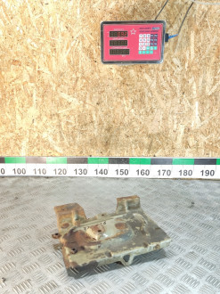 Крепление аккумулятора Daewoo Leganza 1997-2003