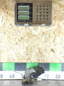 Замок двери передней левой Daihatsu Atrai 7 