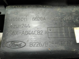 Консоль Ford Fusion 2002-2012