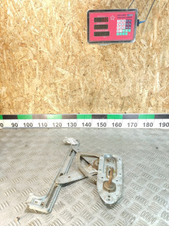 Стеклоподъемник задний правый Ford Focus 2005-2008