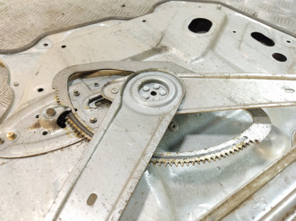 Стеклоподъемник передний правый Ford Focus 2005-2008
