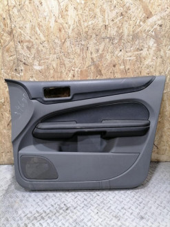 Обшивка двери передней правой Ford Focus 2005-2008