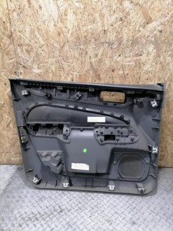 Обшивка двери передней правой Ford Focus 2005-2008