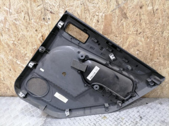 Обшивка двери задней левой Ford Focus 2005-2008