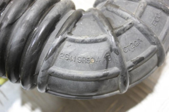 Патрубок воздушного фильтра Ford Focus 1998-2005