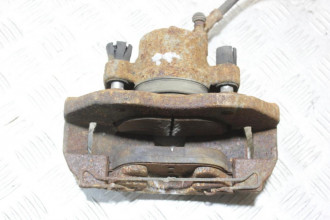 Суппорт передний правый Ford Focus 2005-2008