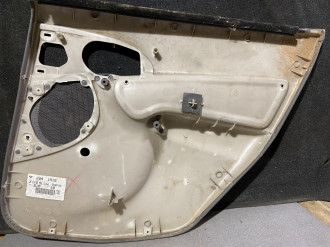 Обшивка двери задней левой Ford Focus 1998-2005