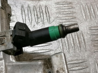 Форсунка двигателя Ford Focus 2 2005-2008