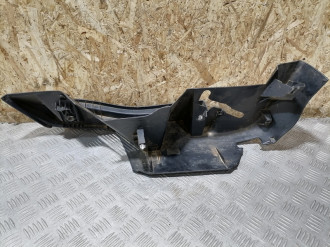 Обшивка багажника левая Ford Fusion 2002-2012