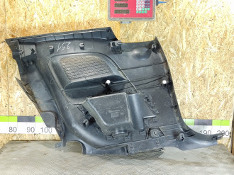 Обшивка багажника правая Ford Fiesta 2001-2008