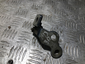 Петля двери задней левой верхняя Ford Focus 1998-2005