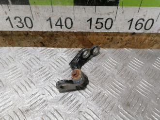 Петля двери задней левой нижняя Ford Focus 2005-2008