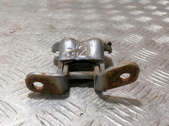 Петля двери передней правой верхняя Ford Ranger 2006-2012
