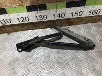 Петля багажника правая Ford Mondeo 2000-2007