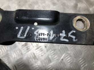 Петля багажника правая Ford Mondeo 2000-2007
