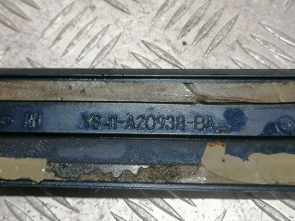 Молдинг двери передней правой Ford Focus 2 2005-2008